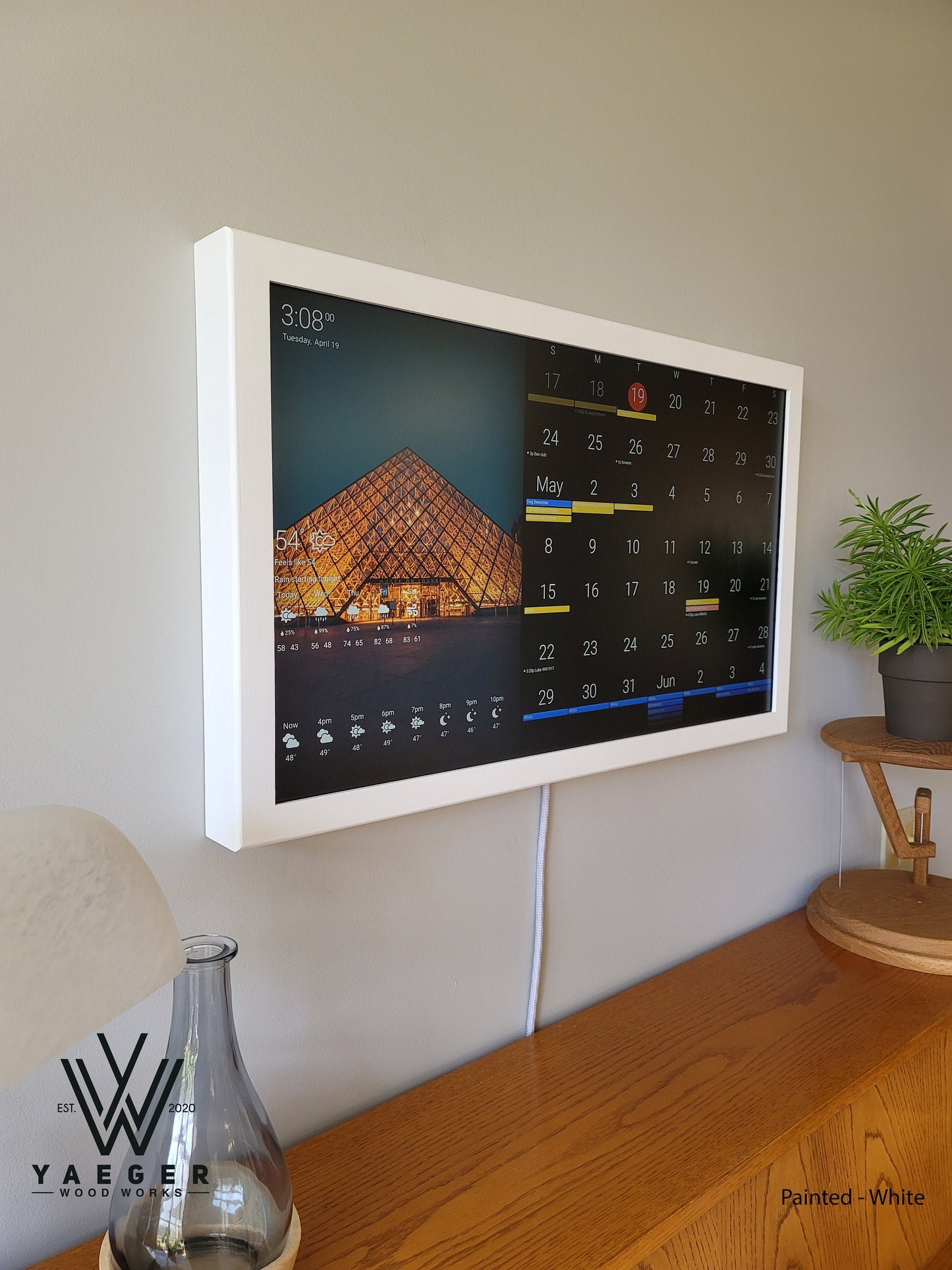32in 4K Smart Calendar / Smart Wall Display / Photo Viewer