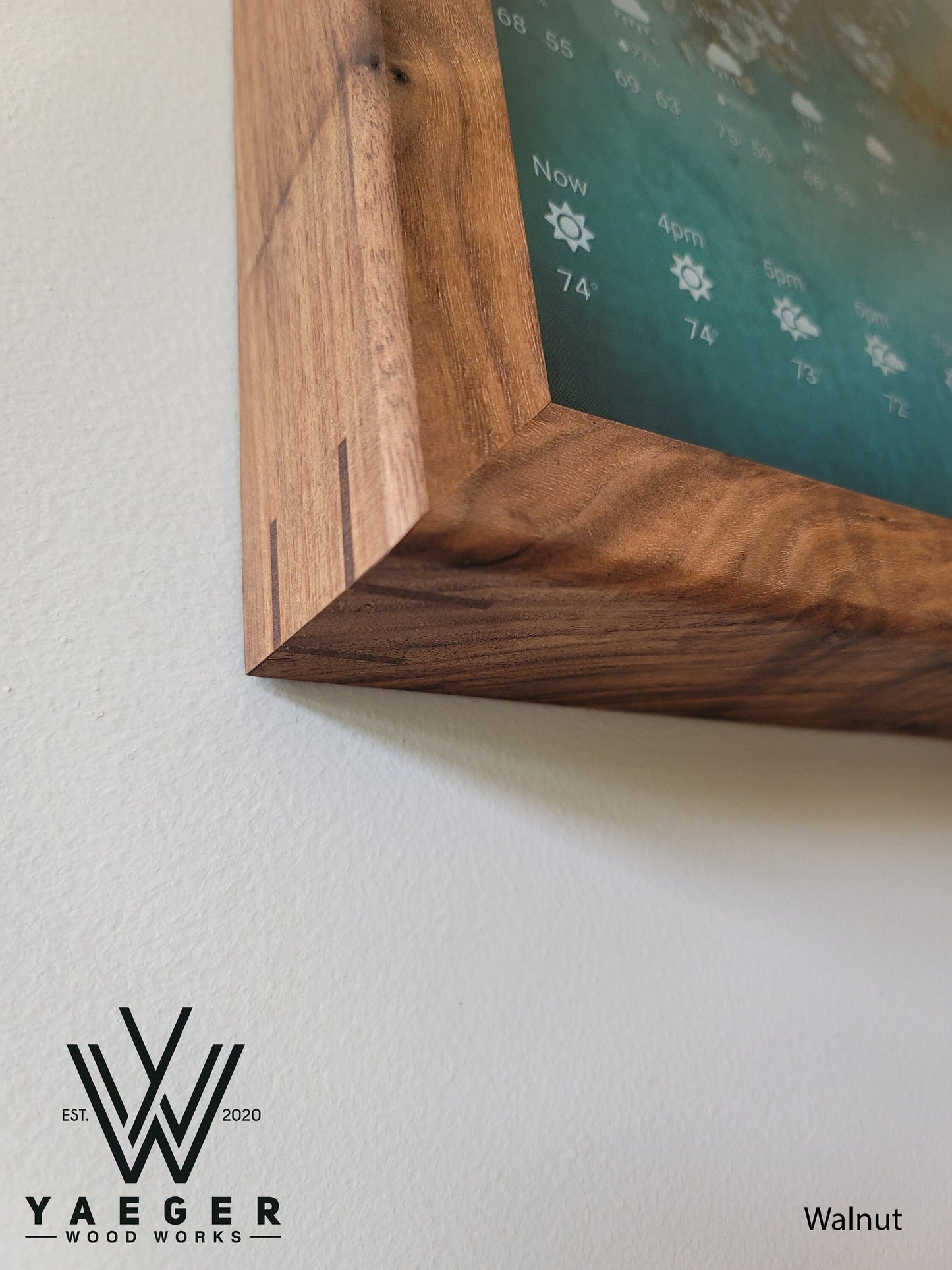 32in QHD Smart Calendar / Smart Wall Display / Photo Viewer